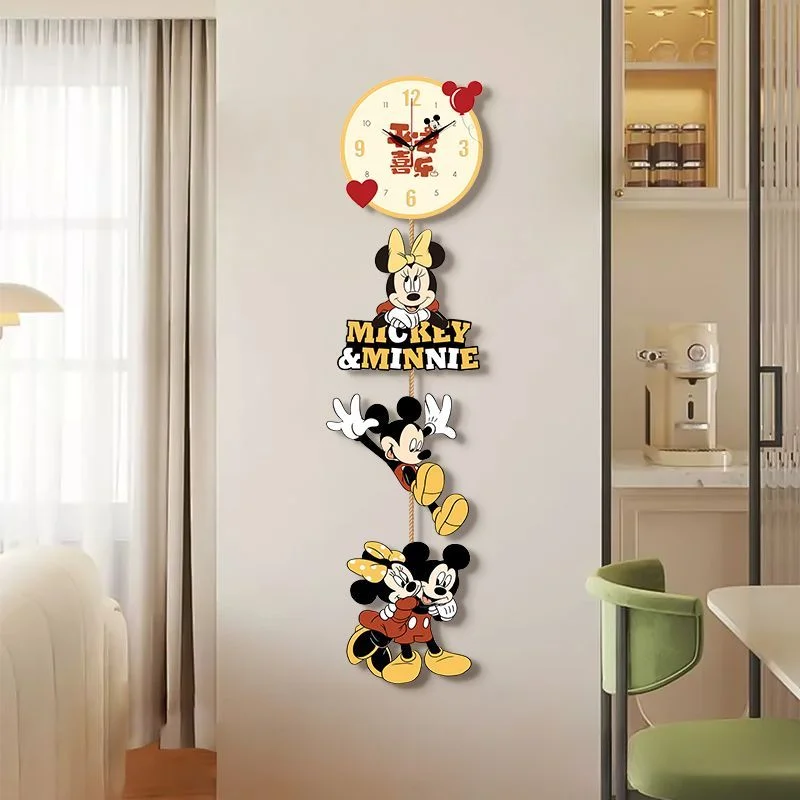 New Disney cartoon creative Mickey Minnie living room decoration wall clock gift cute animation movie decoration hanging picture