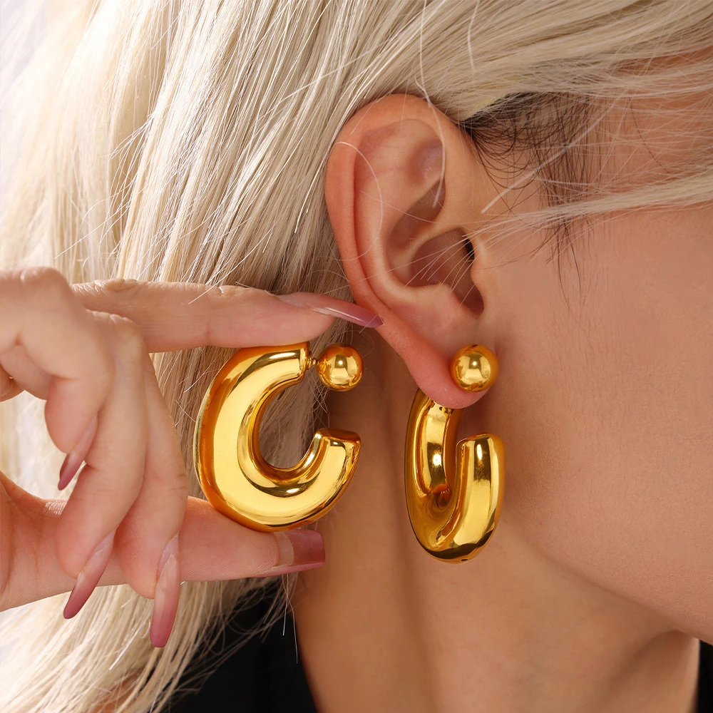 

Vintage fashion classic luxury style 18-karat gold plated C-shaped hollow earrings for women earrings