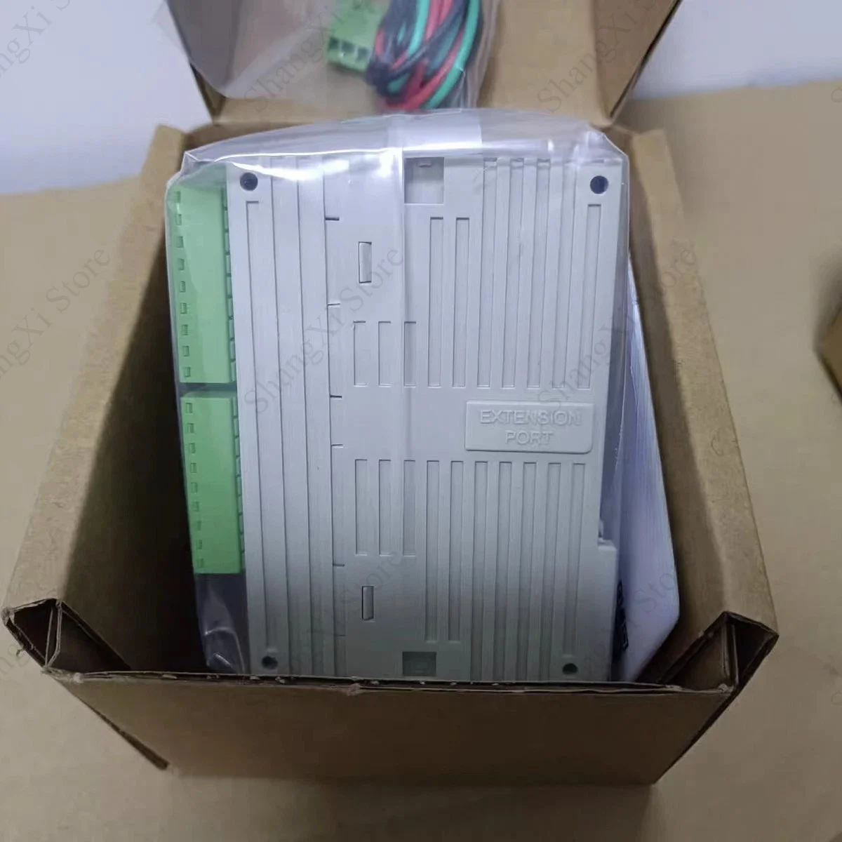 1PC Brand New DVP28SV11T2 Programmable Controller Fast Delivery