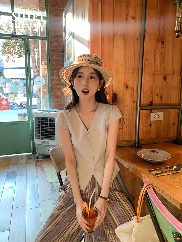 V Neck Short Sleeve Shirt Women Summer Slim Fit Button Blouse Elegant Office Casual Top Fashion Solid Color Lightweight Blouses
