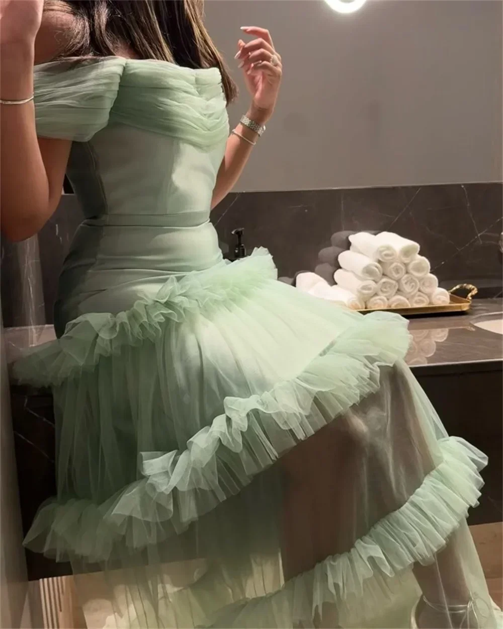 Vestido de fiesta personalizado, vestido Formal de noche de Arabia Saudita Dearin, falda hasta el suelo con hombros descubiertos