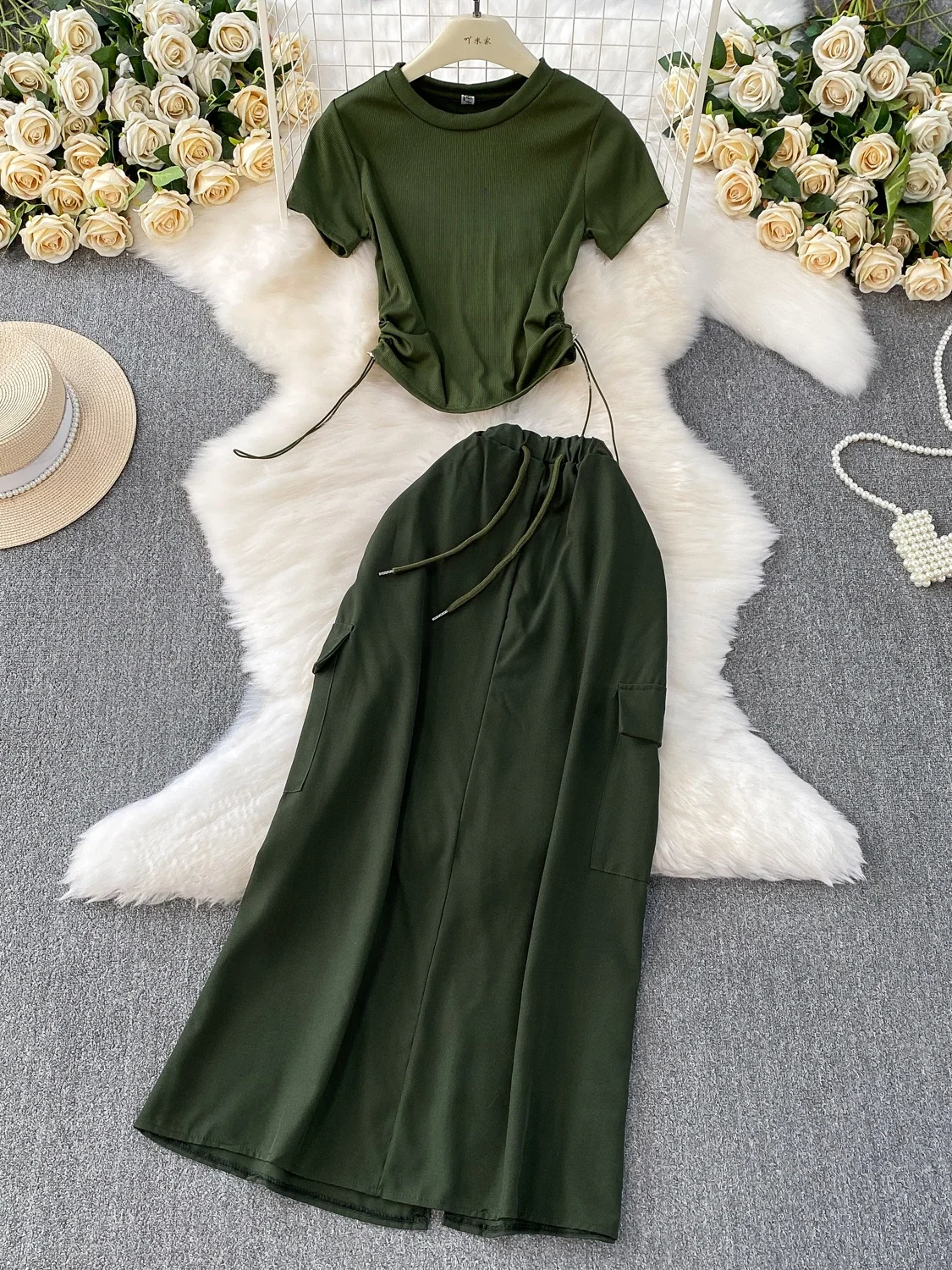 

Korean Sle ort round Ne T-irt High Waist Slit Long Skirt Set for Spicy Girls Faionable Letter Print Two-Piece Suit