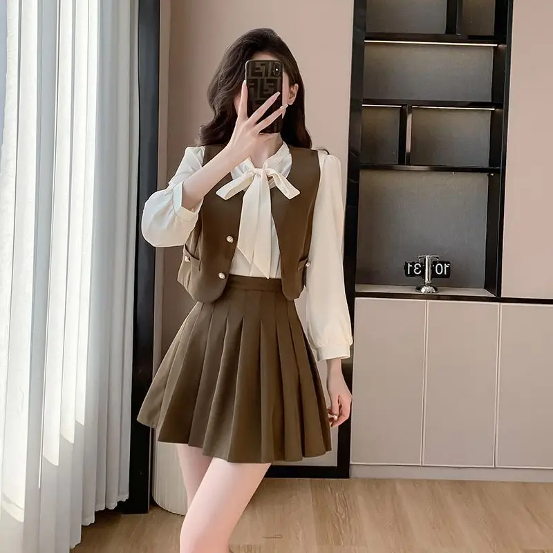 

Lady Girl Spring Summer Long Sleeves Shirt Vest Pleated Skirt Three Piece Set Coats Fashion Ins Woman Shirt Short Skirt Suit