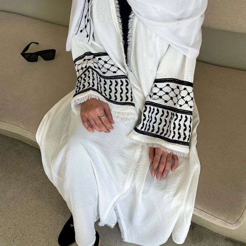 2024 Wrinkle Soft Crepe Embroidery Muslim Kefiyyeh Abaya Ramadan Tassel Dubai Abaya Women Muslim Dress Modest Islamic Clothing