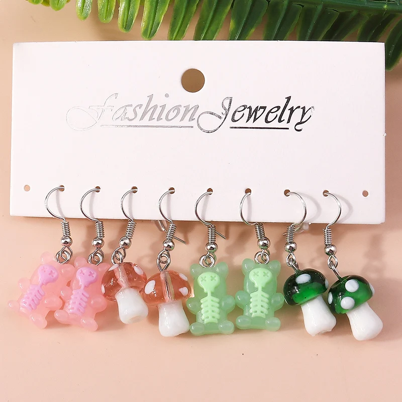 4Pairs/Set Cartoon Animal Bear Drop Earrings Set for Women Resin Mushroom Dangle Hooks Earrings Girls Party Holiday Jewelry Gift