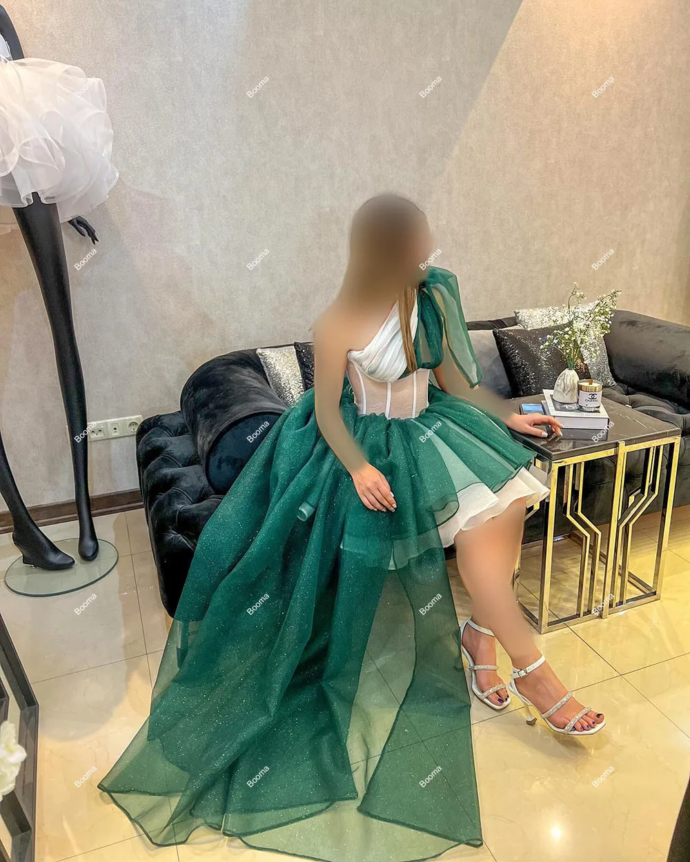 Booma-minivestidos de graduación para mujer, vestidos de fiesta escalonados sin volantes, un hombro, verde y blanco, vestidos de regreso a casa brillantes, vestido de baile