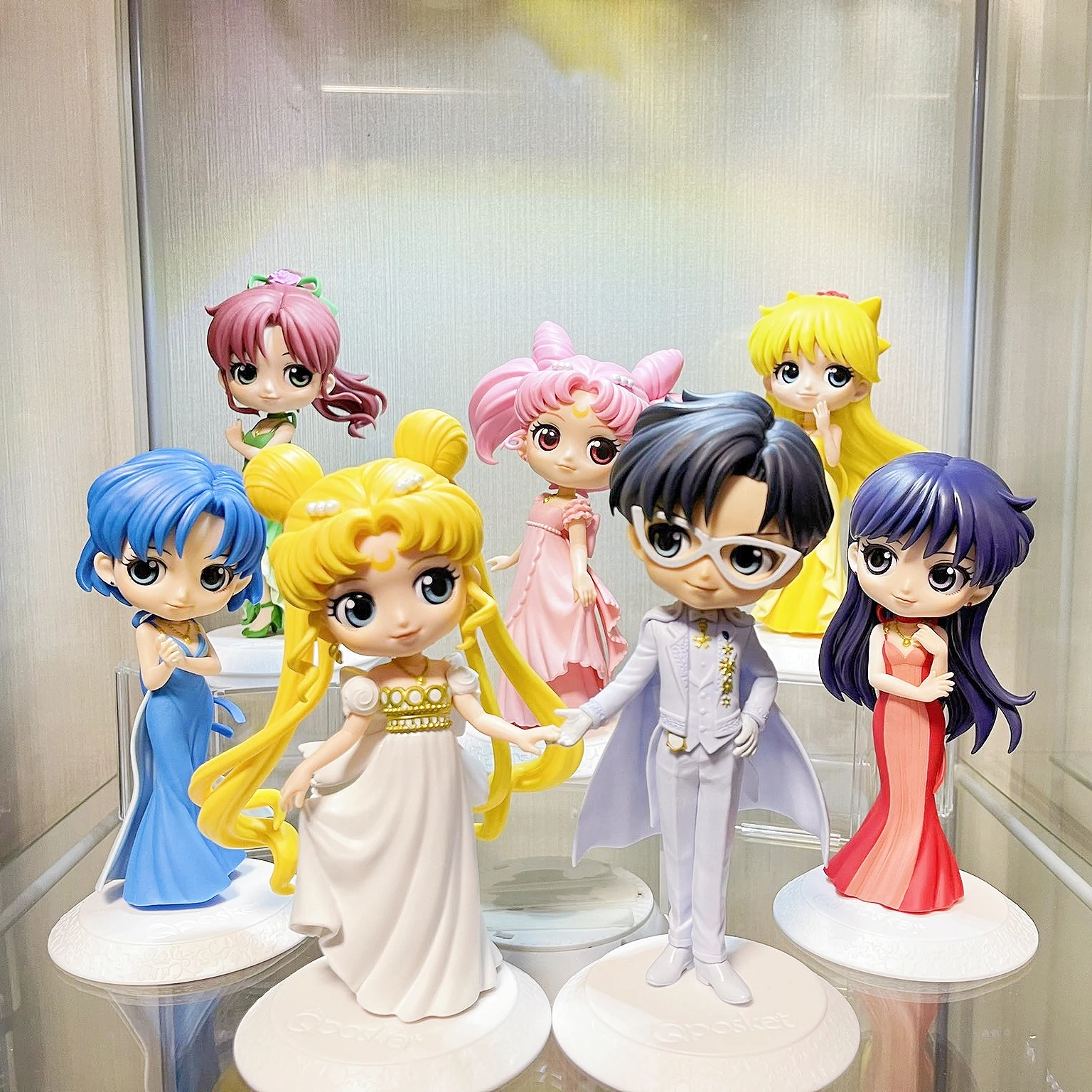 Genuine Bandai Original Qposket Sailor Moon Anime Figure Model Doll Cute Sailors On Wedding Dress Princess Zanidi Doll Girl Gift