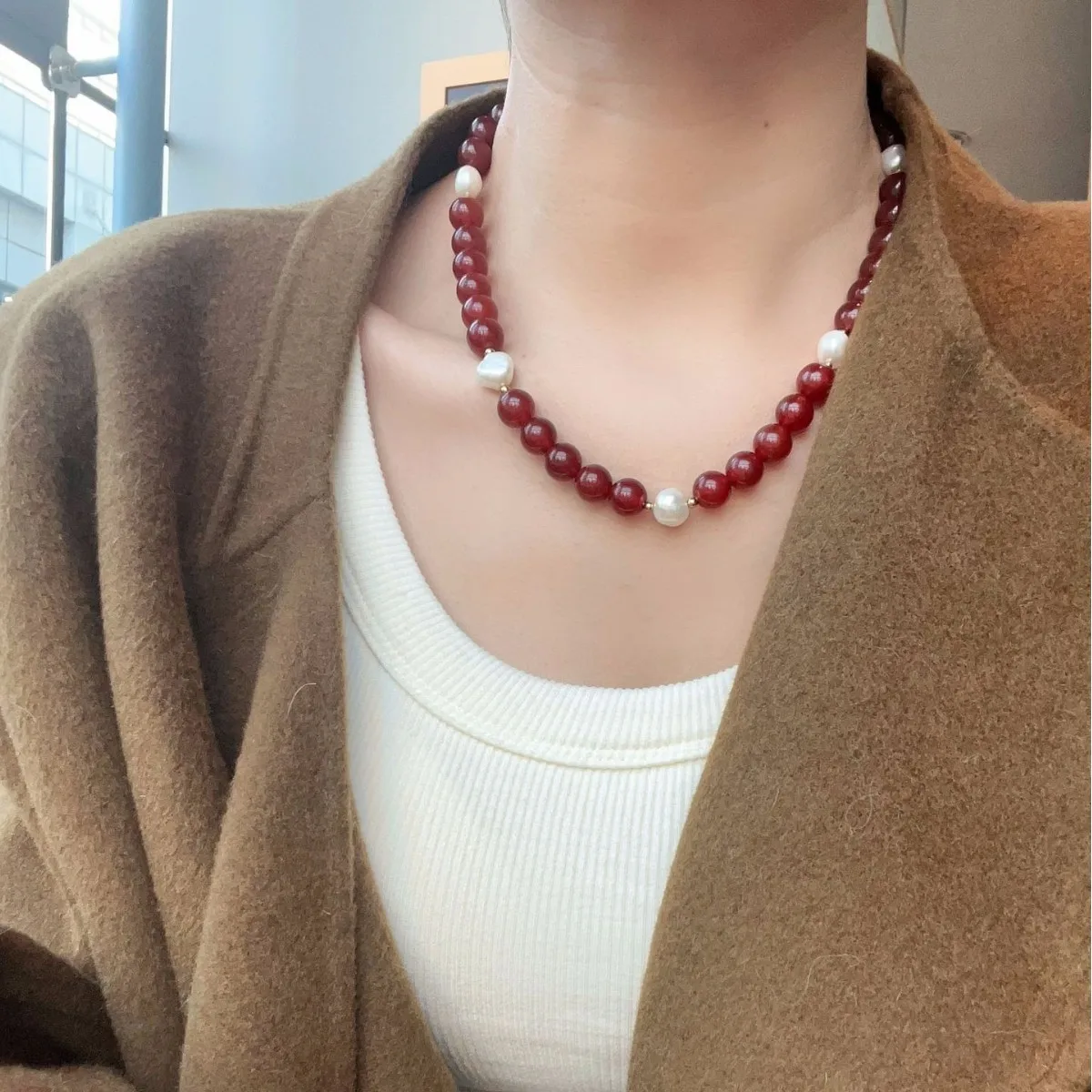 100 % natürliche Süßwasserperle und roter Achatstein, 14 Karat Gold gefüllt, weibliche Perlen, Kette, Halskette, Schmuck für Frauen, Geburtstagsgeschenke – Detail 4