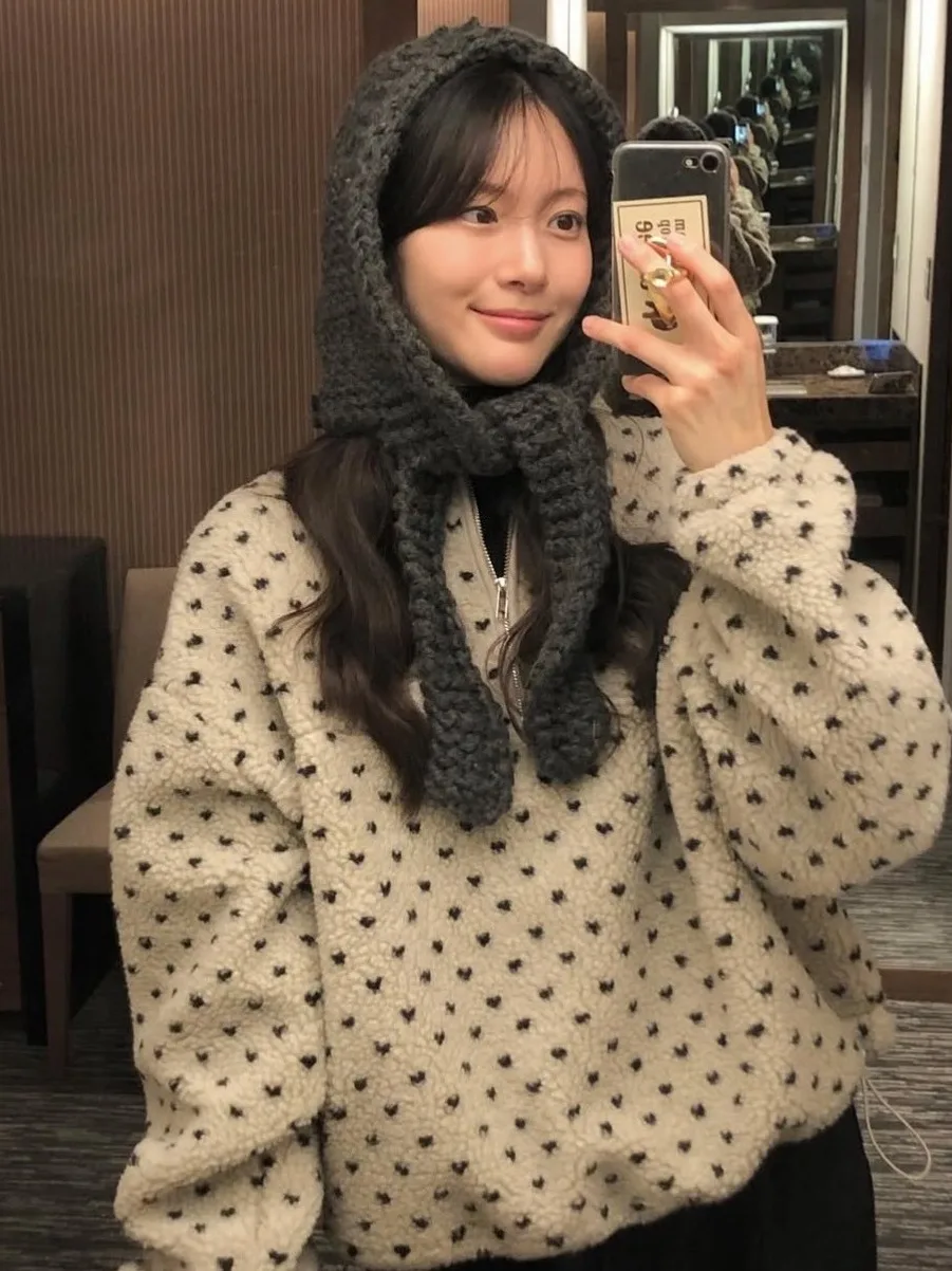 

Стильная женская толстовка с капюшоном из овечьей шерсти, повседневная уютная зимняя куртка-свитшот, новинка, модная женская одежда