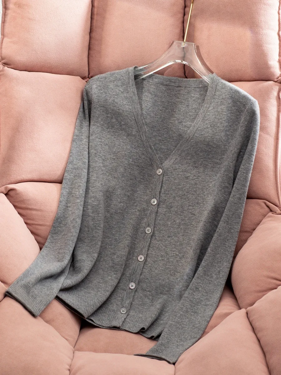 سترة أنيقة من صوف الأغنام 100% من Birdtree، سترة نسائية متماسكة برقبة على شكل حرف V وأكمام طويلة واحدة الصدر، خريف 2025 T58213JF #4