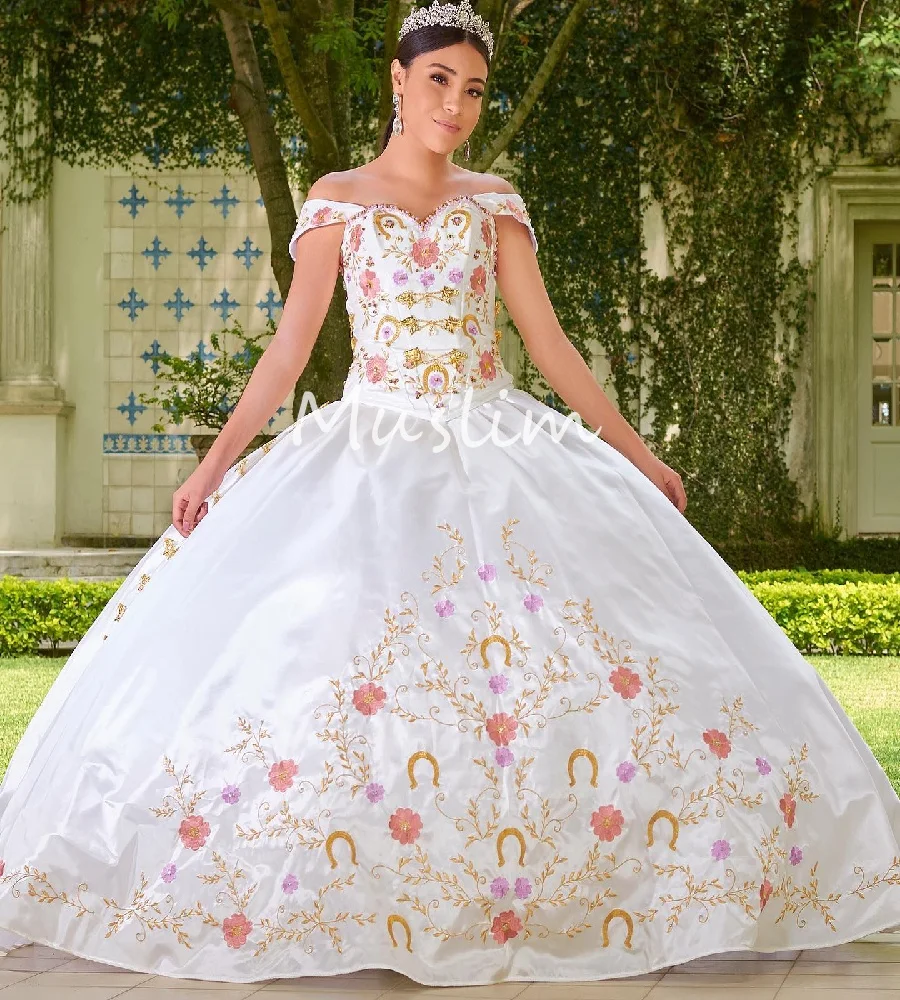 Traditional Mexican Tehuana-inspired Wedding Dress 2025 Colorful Embroidery Satin Floral Patterns Bridal Gown Sixteen Customized