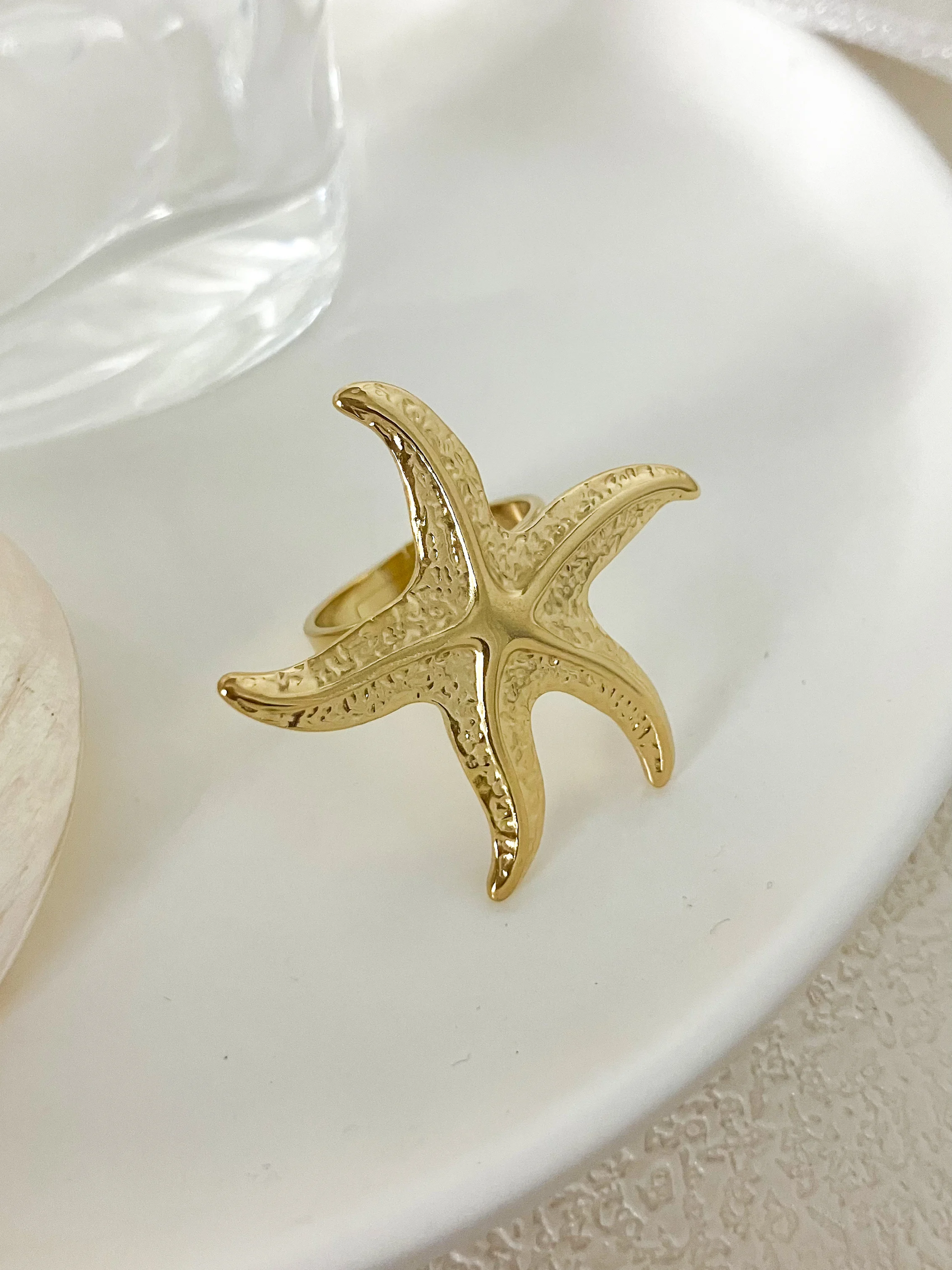 A Summer French Fashion Vintage Stainless Steel Women\'s Starfish Open Ring Gathering Travel Gift Vacation Date