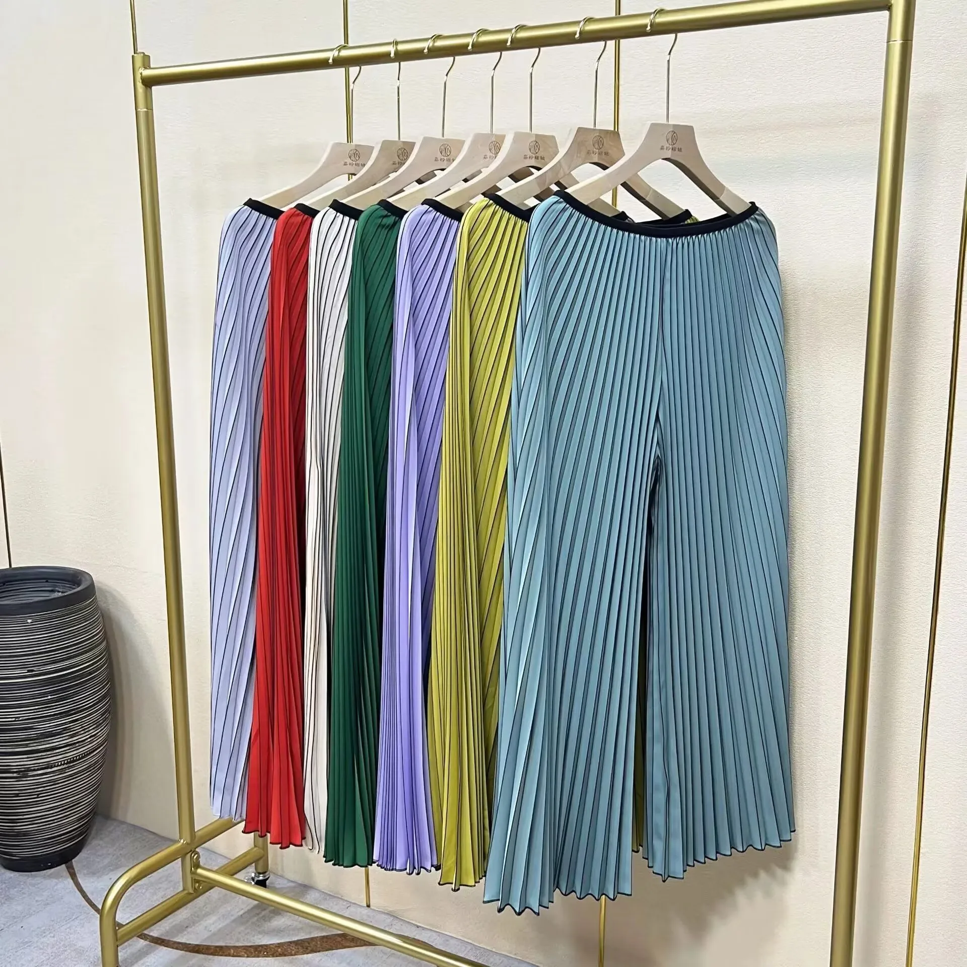 Damen-Hose mit plissiertem, weitem Bein, hohe Taille, 2025, Neuankömmling, lässige Bürohose, weicher, atmungsaktiver Stoff, lockere Passform
