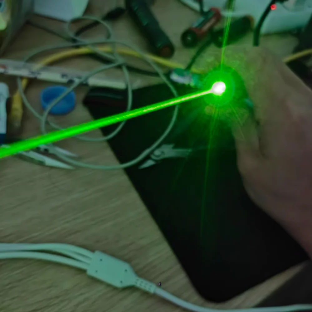 

545nm 80mw Green Light Signal Waterproof and life-saving Outdoor Camping indicator Light