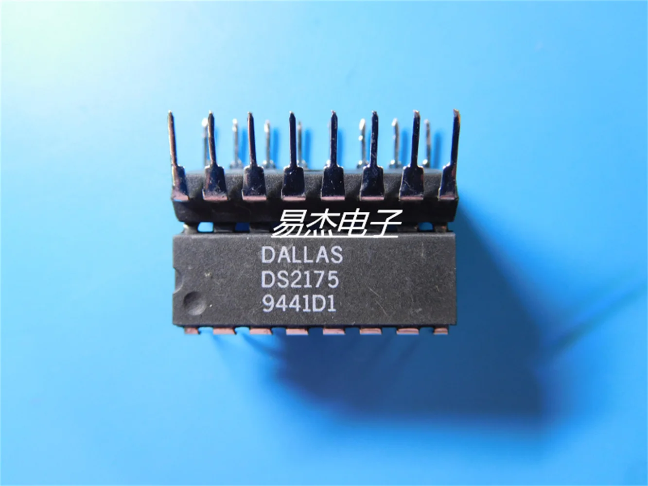 DS1211 Non-volatile controller DS2175 Digital transmission supports DS1210 chip IC