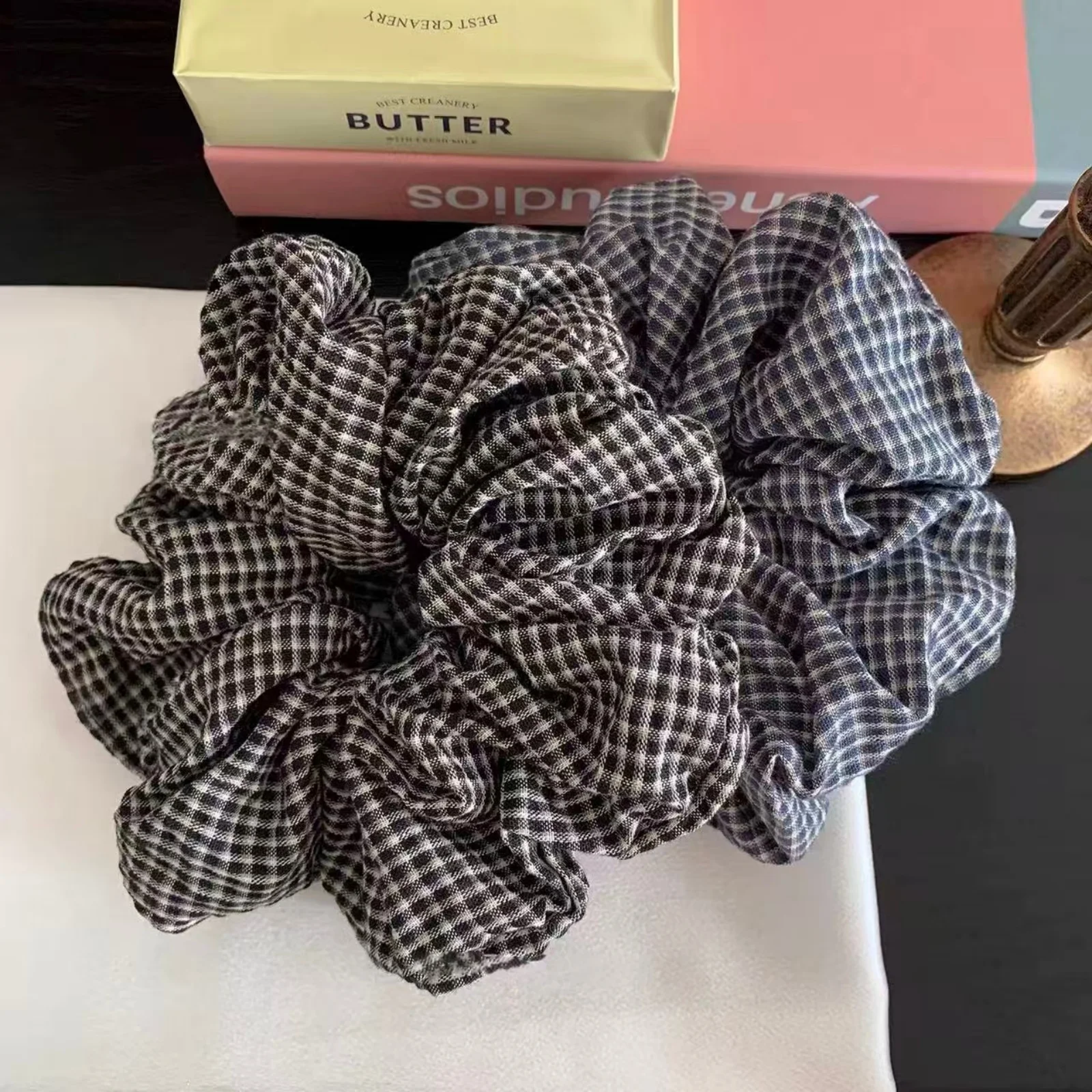 

1PC Plaid Scrunchies Korean New Style, Retro Checkered Hair Scrunchies For Women, Soft Elastic Hair Accessories For Daily