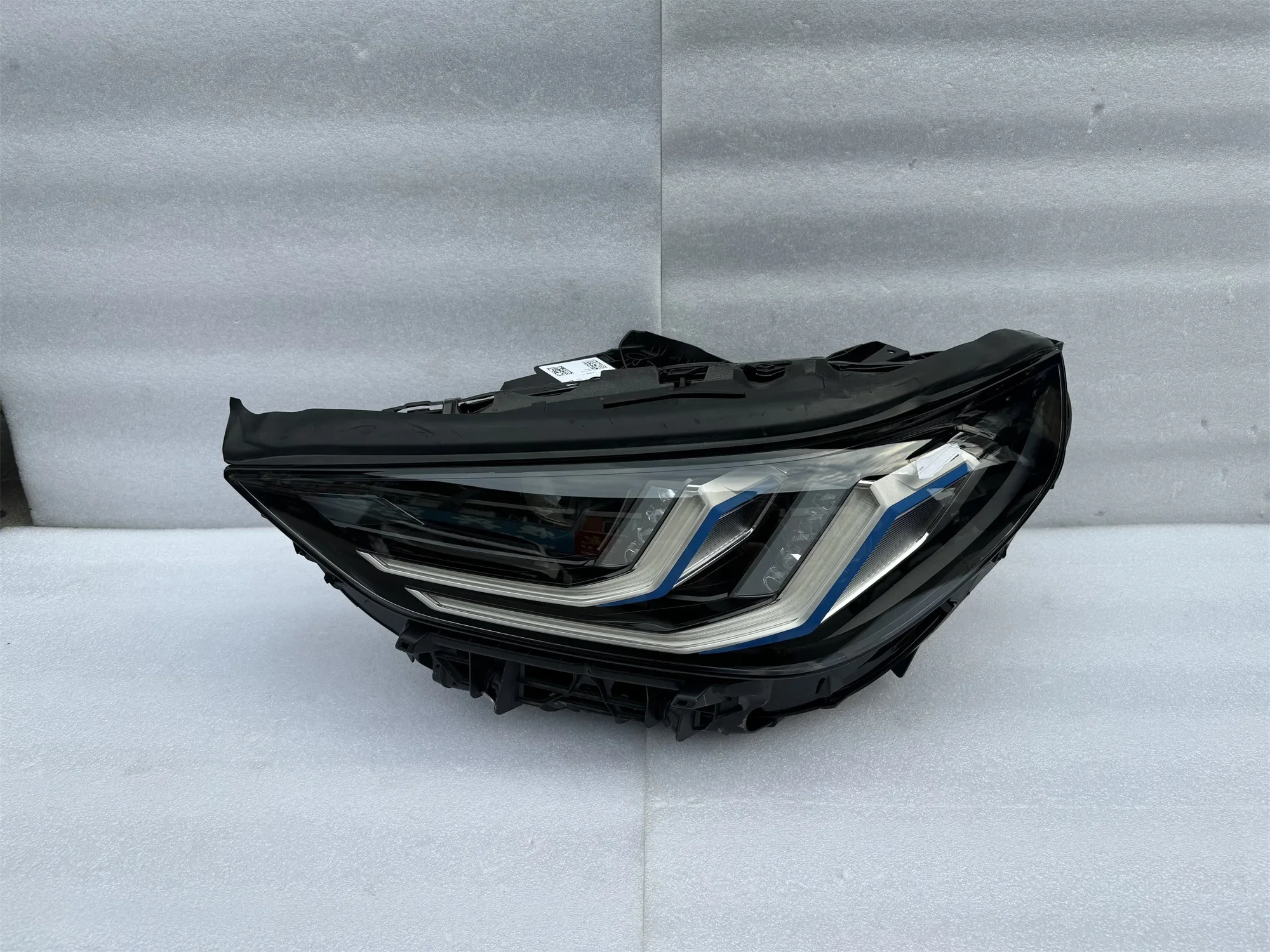 AHL LED Headlights 63115A7F3A5 63115A7F3A6 for 2025 BMW X3 G45 G48 LED Headlights