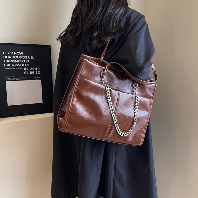 LEFTSIDE Silver large Leather Tote Bags for Women Luxury 2023 Y2k Fashion Solid Color Shoulder Bag Females Chain Handbags