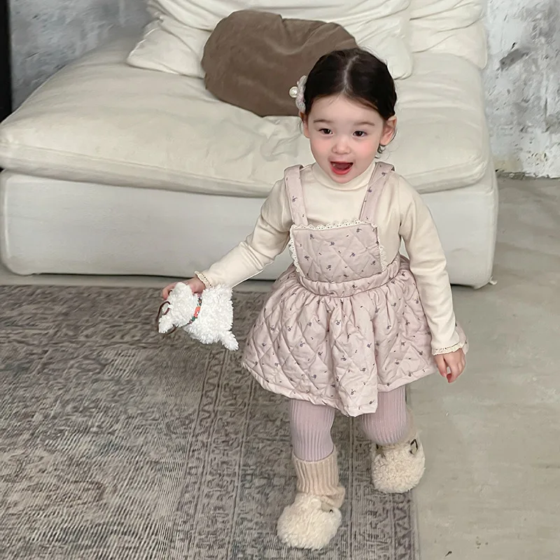 2024 Autumn Winter Newborn Girls Floral Strap Thick Dress with Lace Top Baby Girl Dresses Lace Collar Long Sleeve Clothes Set