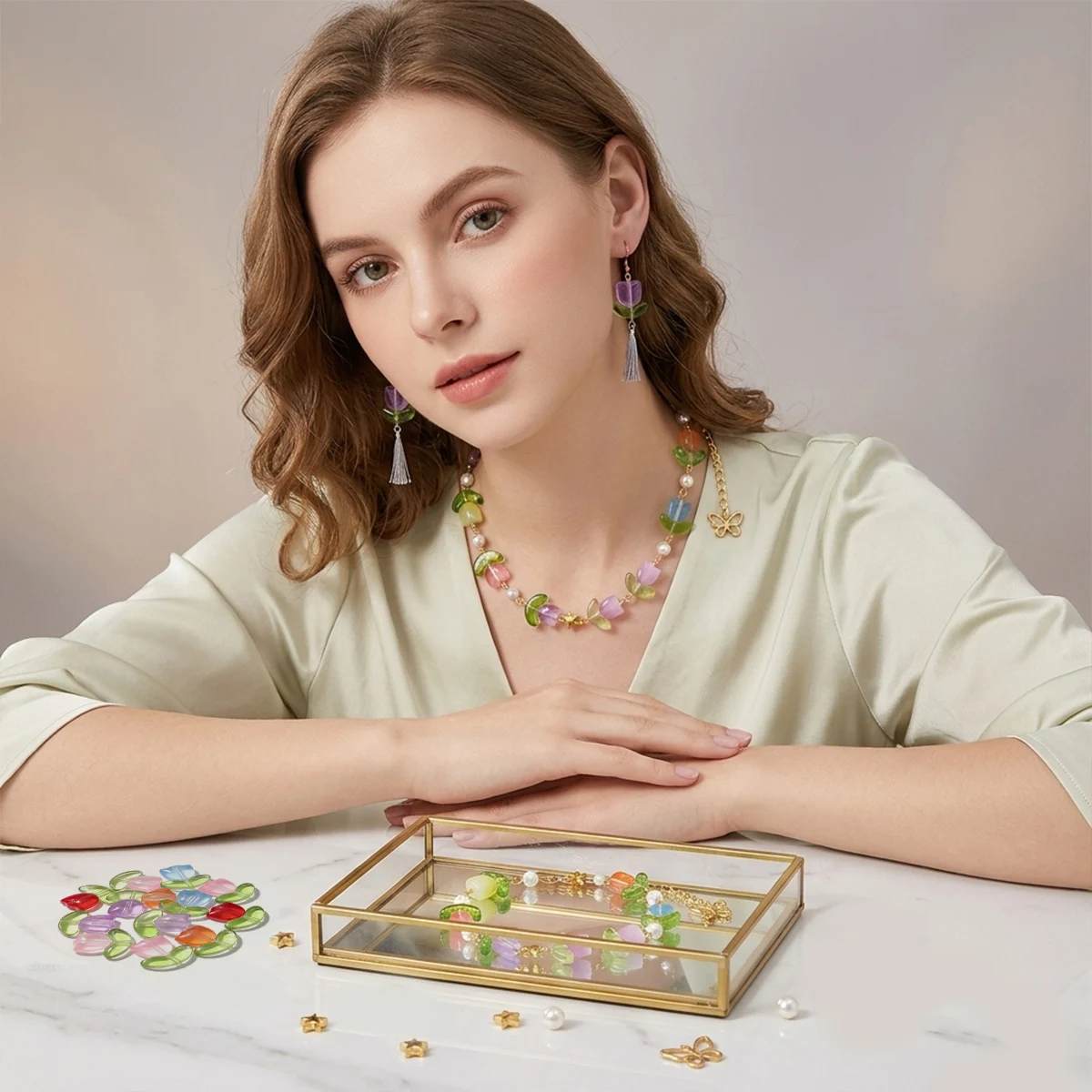 

Tulip Glass Loose Beads(Flowers & Leaves) - DIY Jewelry Making Bracelets Earrings Material for Girls 20pcs(2 Packs 10pcs/pack)