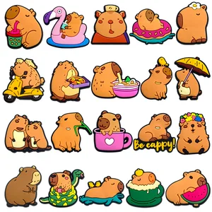 20pcs Capybara 시리즈 슬라이드 샌들을위한 신발 매력, 크리스마스 생일 선물 파티 호의를위한 PVC 신발 장식 액세서리 12 최고의 영업 트래비스 스콧 그림 -110