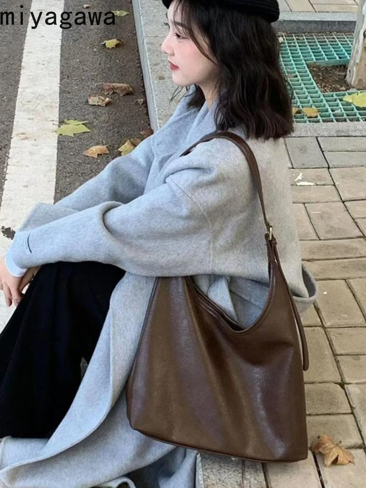 

Miyagawa Large Capacity Women's Soft Leather Shoulder Underarm Bag Autumn Winter New Retro Commuting Crossbody Bags
