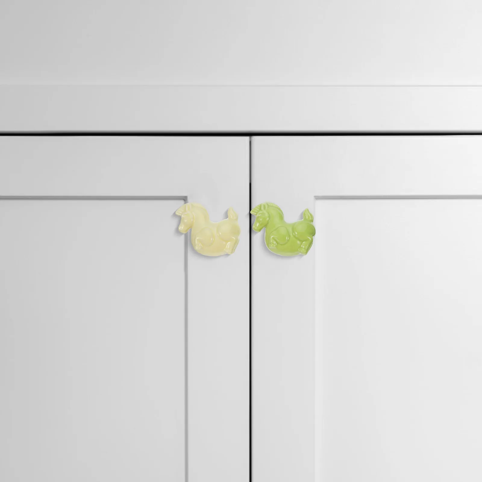 4Pcs Ceramic Cabinet Drawer Pulls Horse Shape Knobs 2.1x1.7x1.1in Decorative Animal Kitchen Wardrobe Cupboard Handles