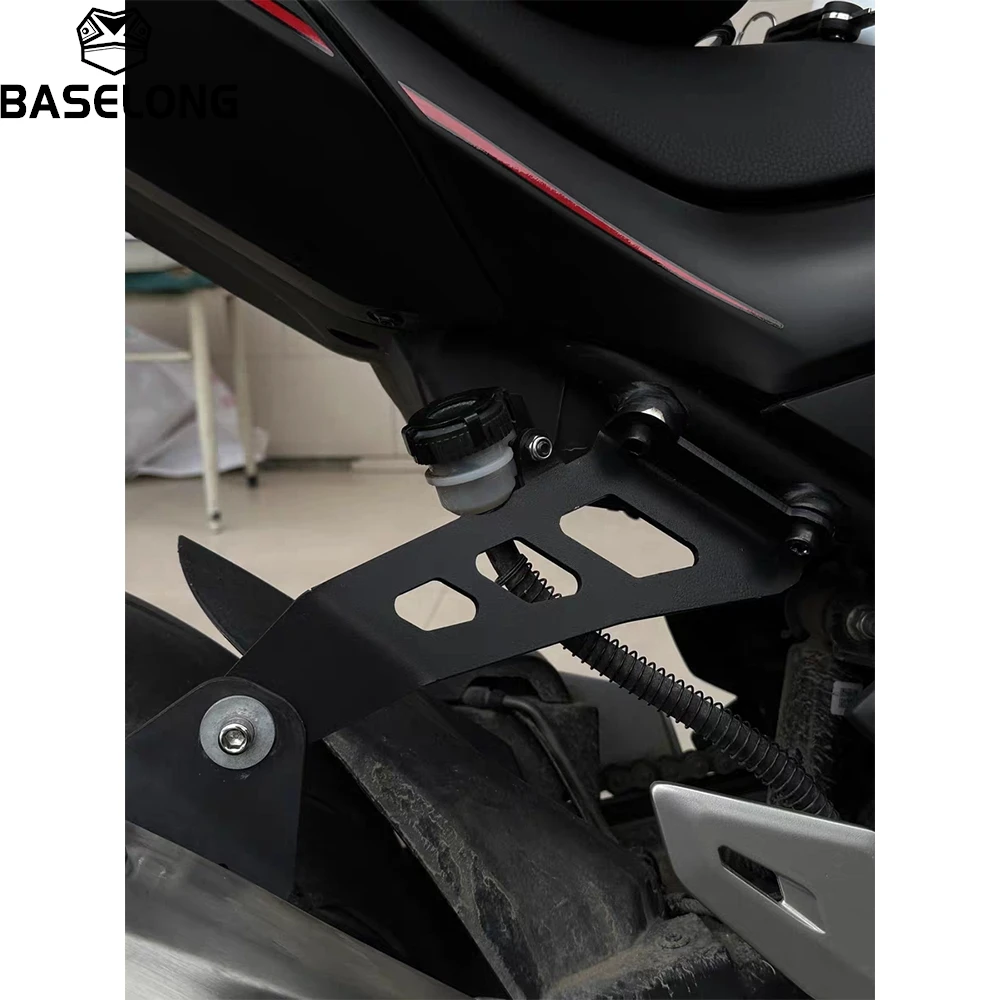 

For KAWASAKI Ninja400 Z400 NINJA 400 2018-2019-2020-2021-2022-2023 Motorcycle Exhaust Hanger Muffler Support Bracket Holder
