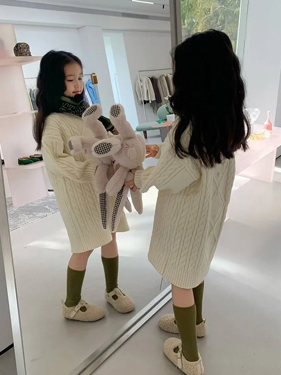 Children Mid Length Sweater Dress Korean Version of Children Wear 2023 Winter New Girls Thick Round Neck Long Sleeve Sweater