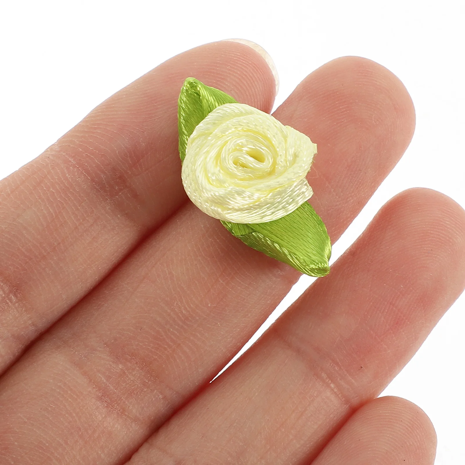 

500pcs Flower Shape Diy Charm Patches For Clothes Crafts Sewing Accessories Applique Flowers Miniature Craft Decorations