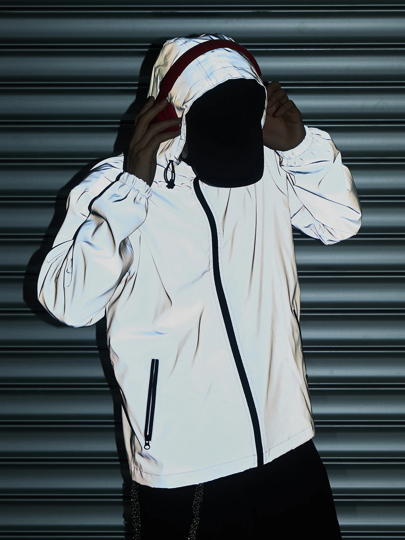 

Men's Hooded Jacket Reflective Outdoor Zipper Luminous Cycling Jacket Casual Fashion Windproof Jacket Men Streetwear