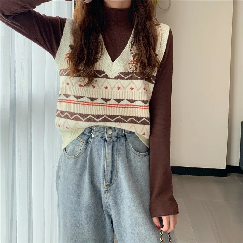 Knitted Sweater Women In The Autumn 2024 New Camisole Shoulder Striped Layered Top, Small Vest For ExtErnal Wear