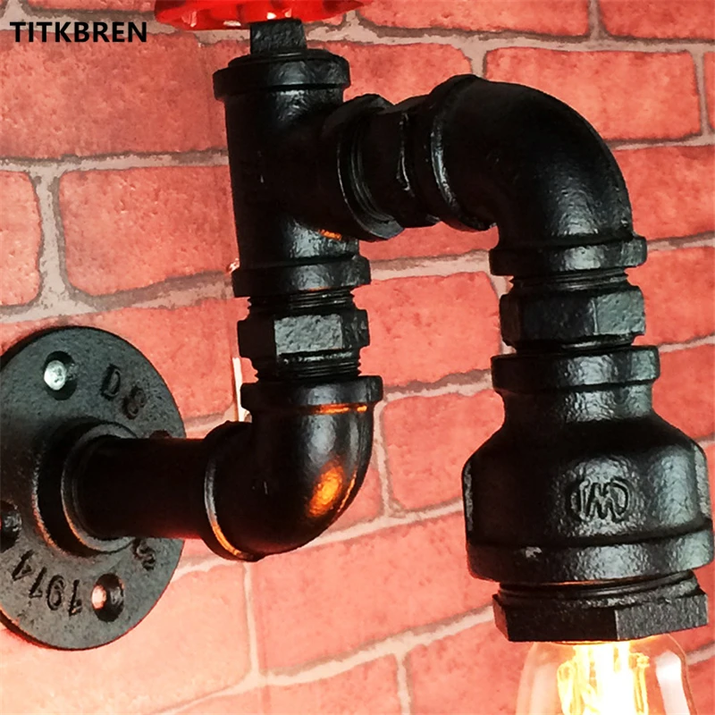 Industrial Water Pipe Wall Light American Vintage Black Iron Single-Head Sconce Hallway Basement Steampunk Lamp Fixtures