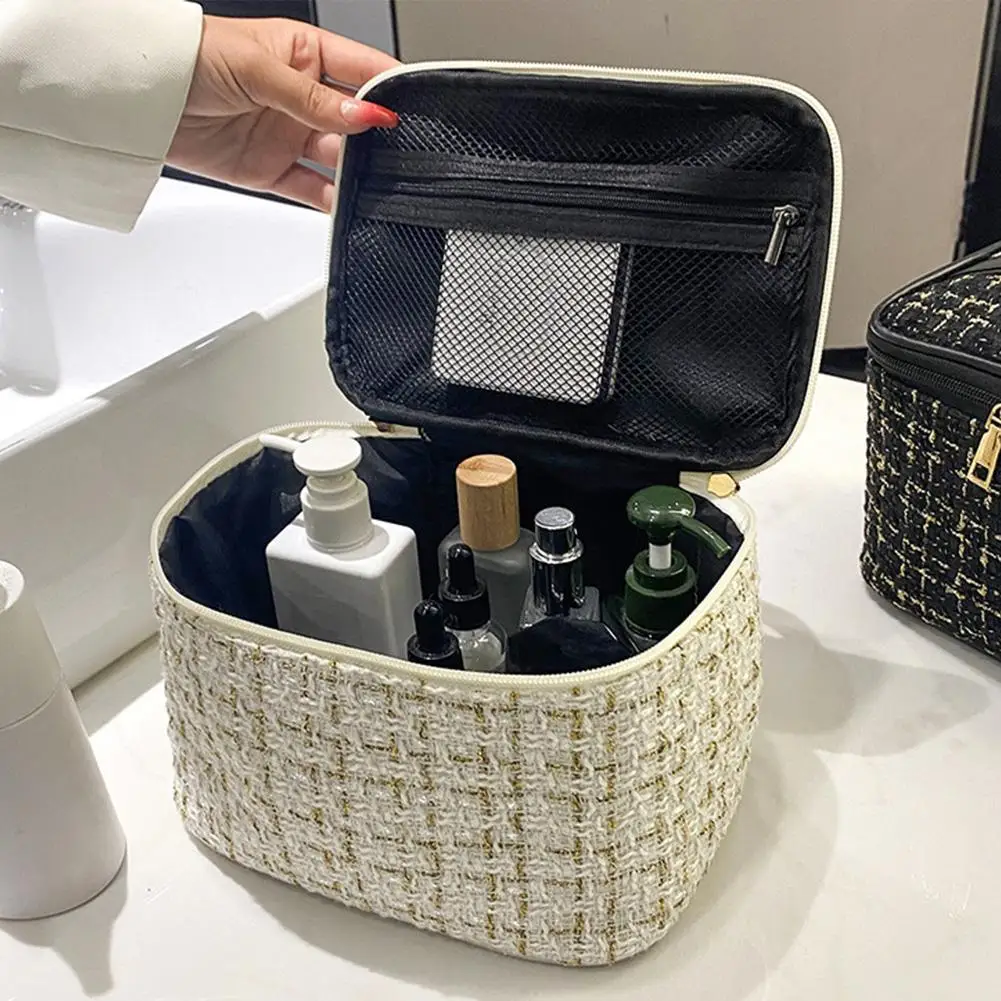Nieuwe vrouwentas gebreide stijl make-up tas draagbare draagbare draagbare make-up tas modieuze grote opslagtas image 3