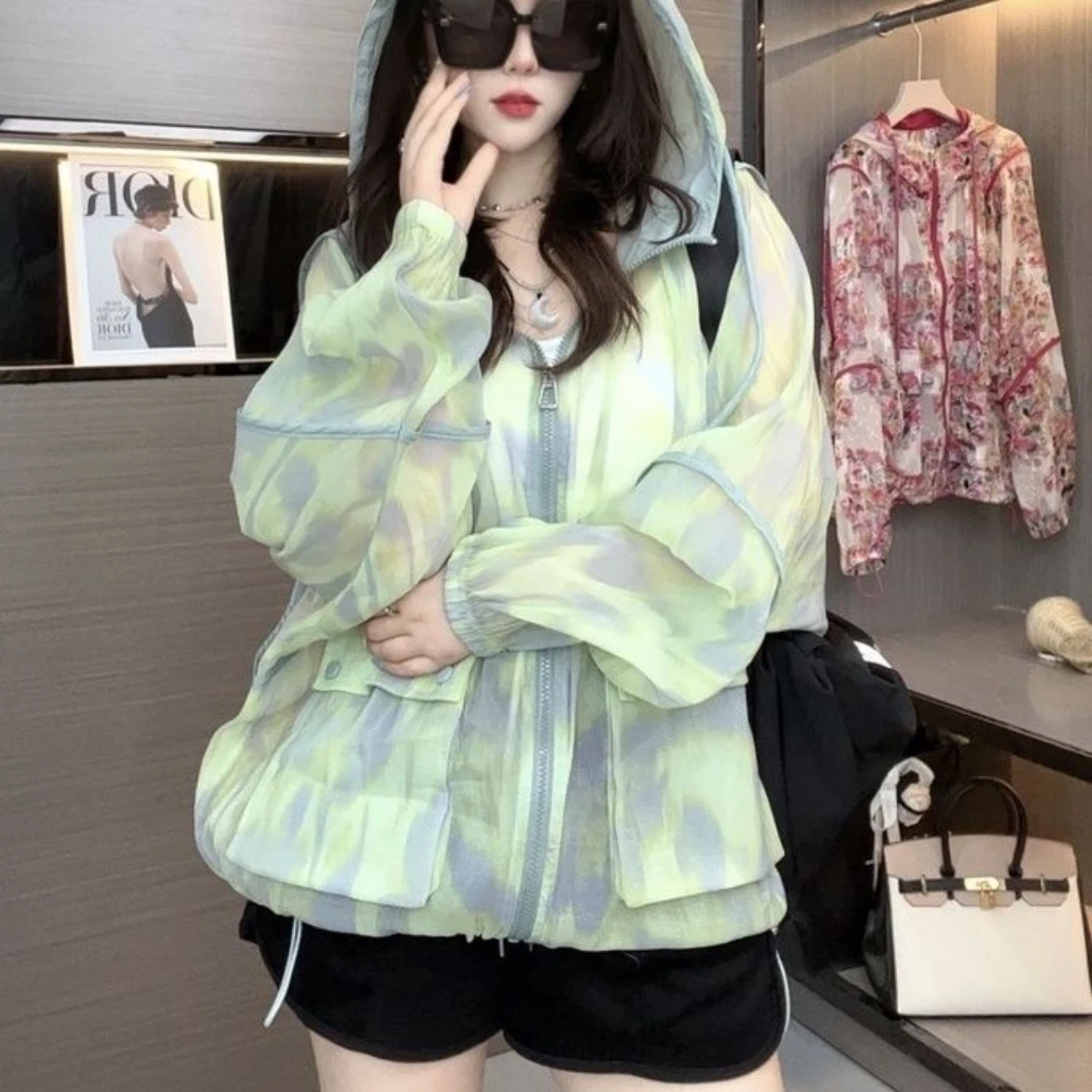 

Sunscreen Clothing Lightweight and Thin Breathable Woman Fashion Printing Summer New Loose Fitting Leisure Westernization