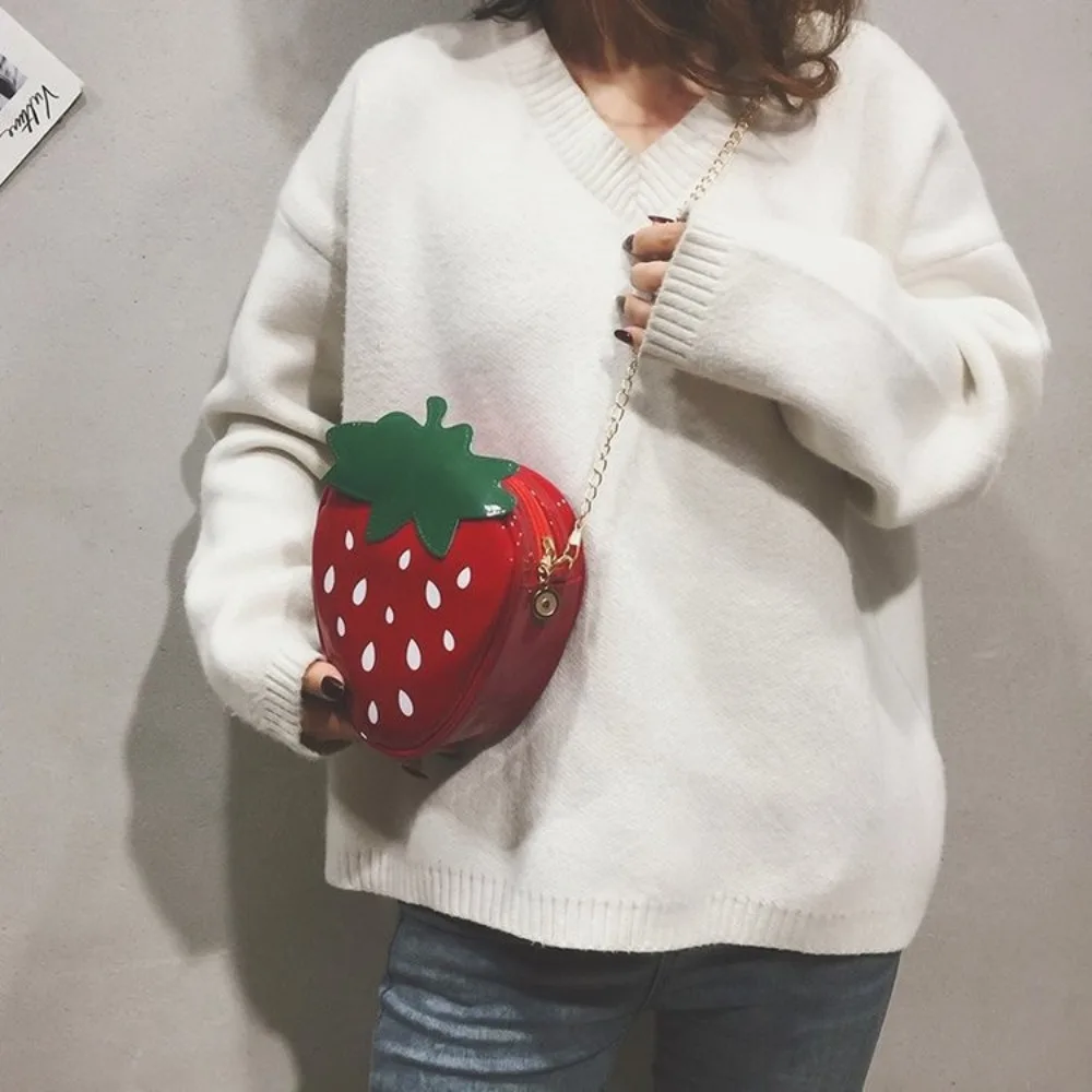 Women Shoulder Bag Strawberry Shape Designer Bag New Fashion Pu Leather Chain Crossbody Bag Girls Cute Fruit Purses and Handbag