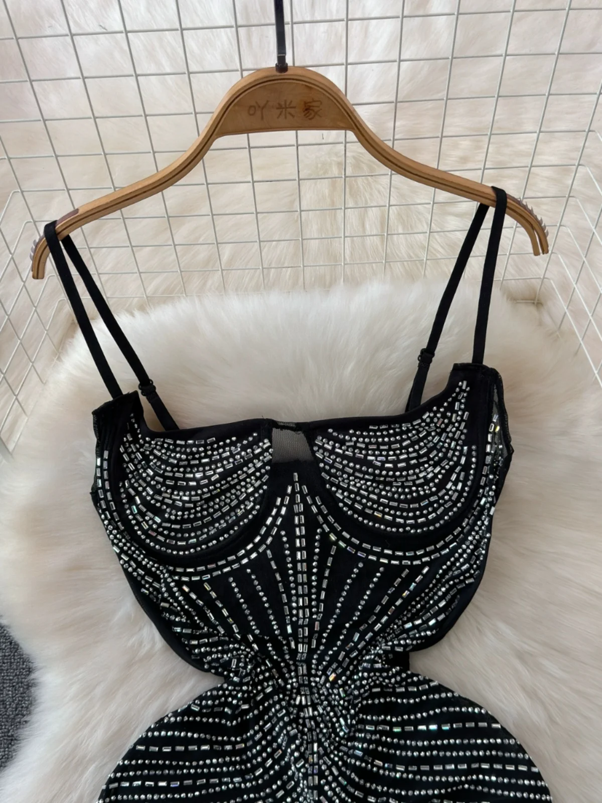   Sexy diamantbesetztes, durchsichtiges Netz-Trägerkleid, langes Dr. Damen-Sommerkleid mit hoher Taille und H-Form