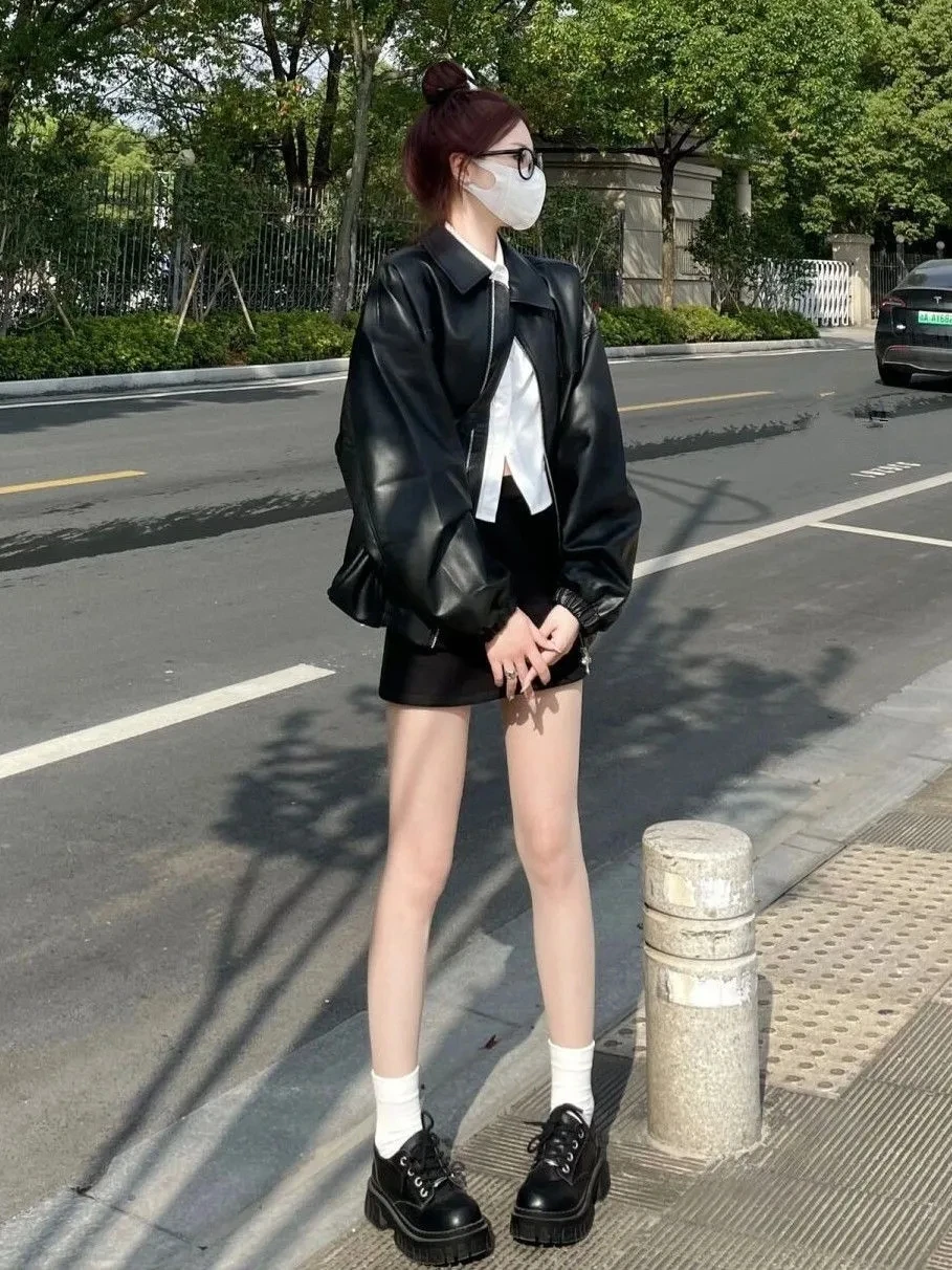 Giacca da donna in pelle PU nera allentata 2025 Capispalla versatile stile motociclista americano retrò
