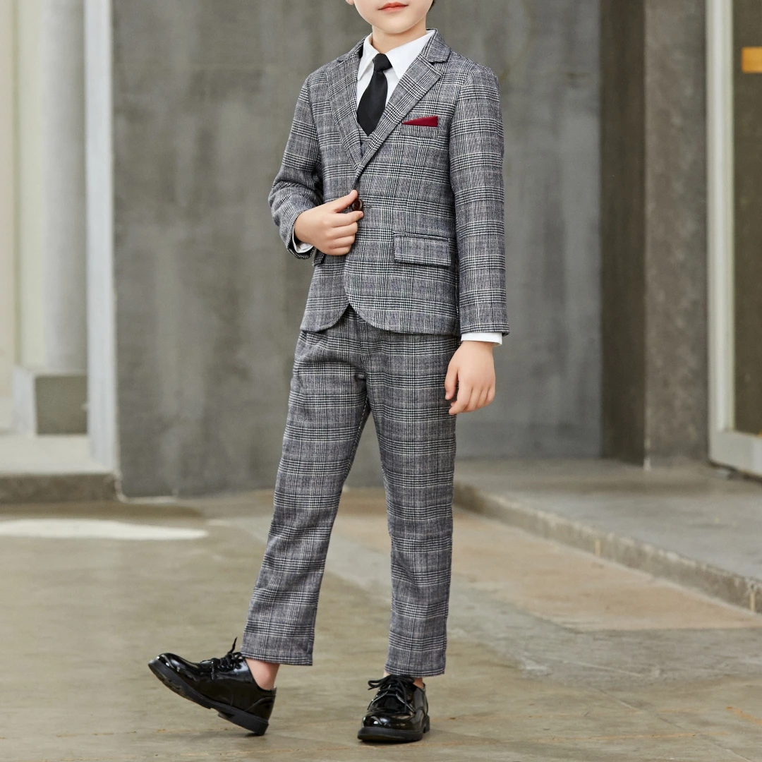 Conjunto de traje de moda elegante para niños, chaqueta, chaleco, pantalones con pajarita, Blazer a cuadros para fiesta de boda, esmoquin Formal gris para niños, 4 piezas