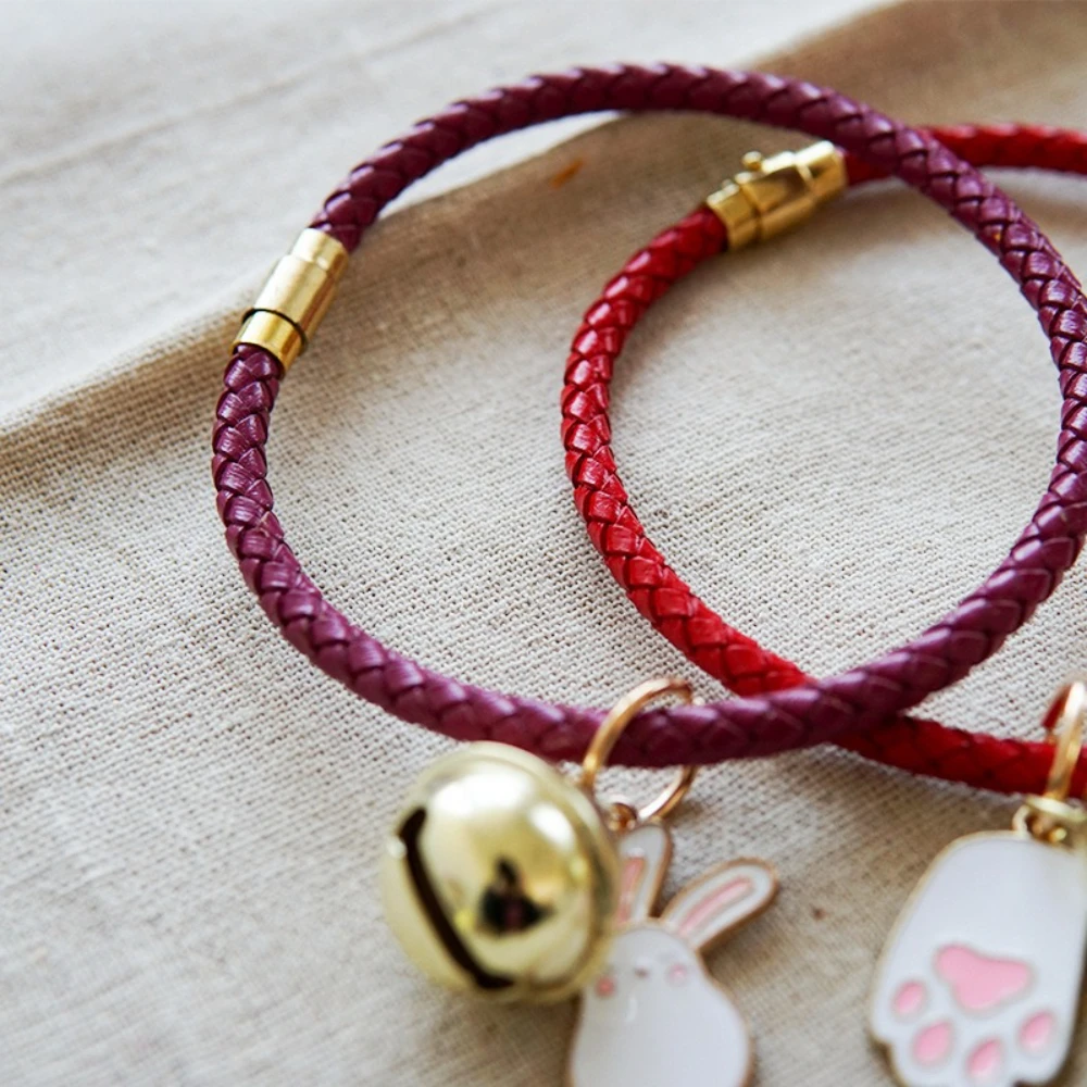 Collar de cuero con campana para mascotas pequeñas: gatos y perros - imagen 3