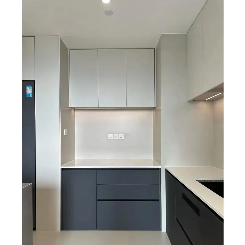 Waterproof and moisture-proof aluminum cabinet doors can be customized in any size for kitchen cabinets