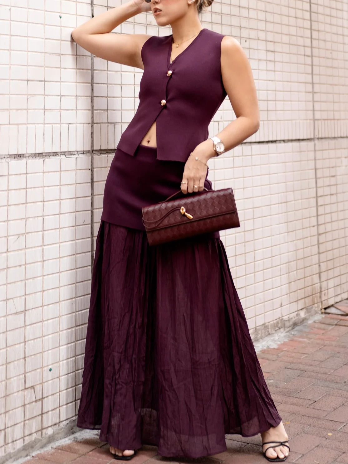 여성 로맨틱 옐로우 니트 세트 버튼 조끼 Pleated Splicing 스커트 2025 봄 여름 패션 홀리데이 우아한 스커트 세트