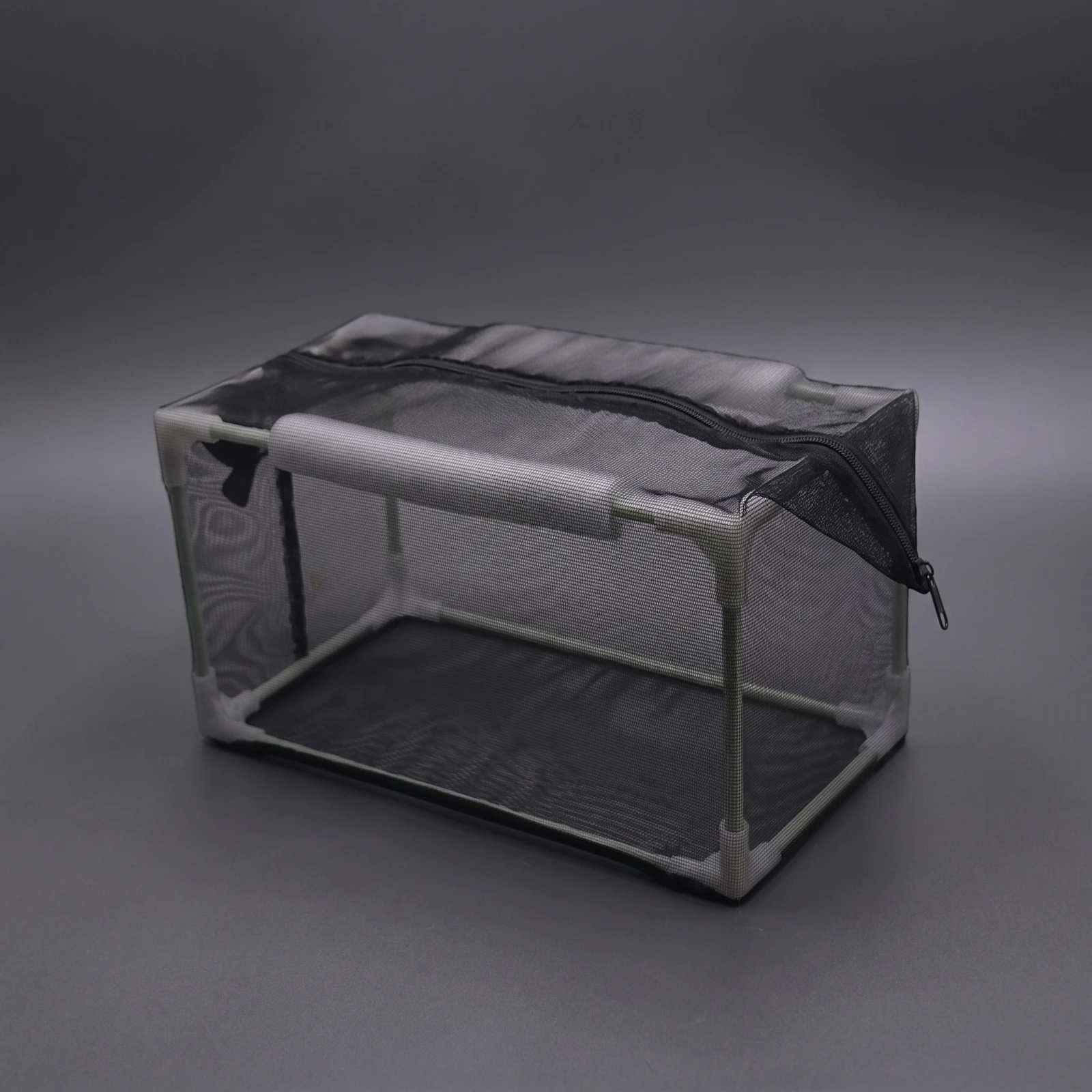 Fish Isolation Box with Zipper - Box Fish In Aquarium recension och pris