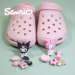 18 Pcs/Set Of Sanrio Shoe Buckles, Kawaii  Cinnamoroll Cosmetics Cartoon Diy Girl Gift, Nightwear Kuromi Accessories Pendant