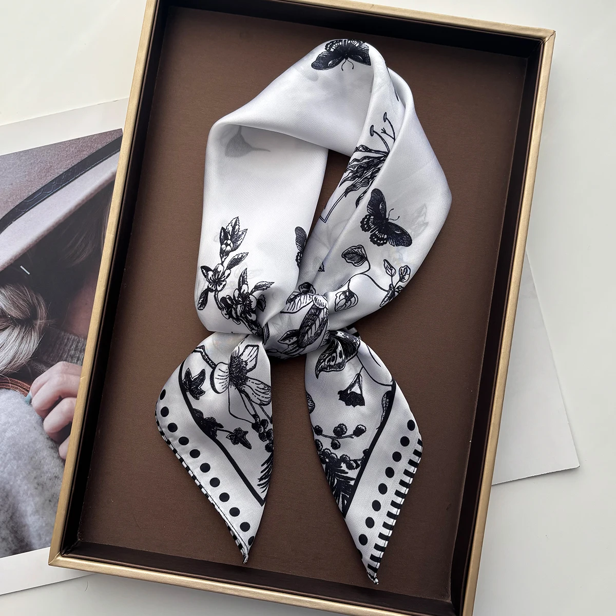 

Роскошный квадратный шарф для женщин, элегантный женский хиджаб с цветочным принтом, шейный платок, шаль для путешествий, мягкие шелковые шарфы с имитацией пятен