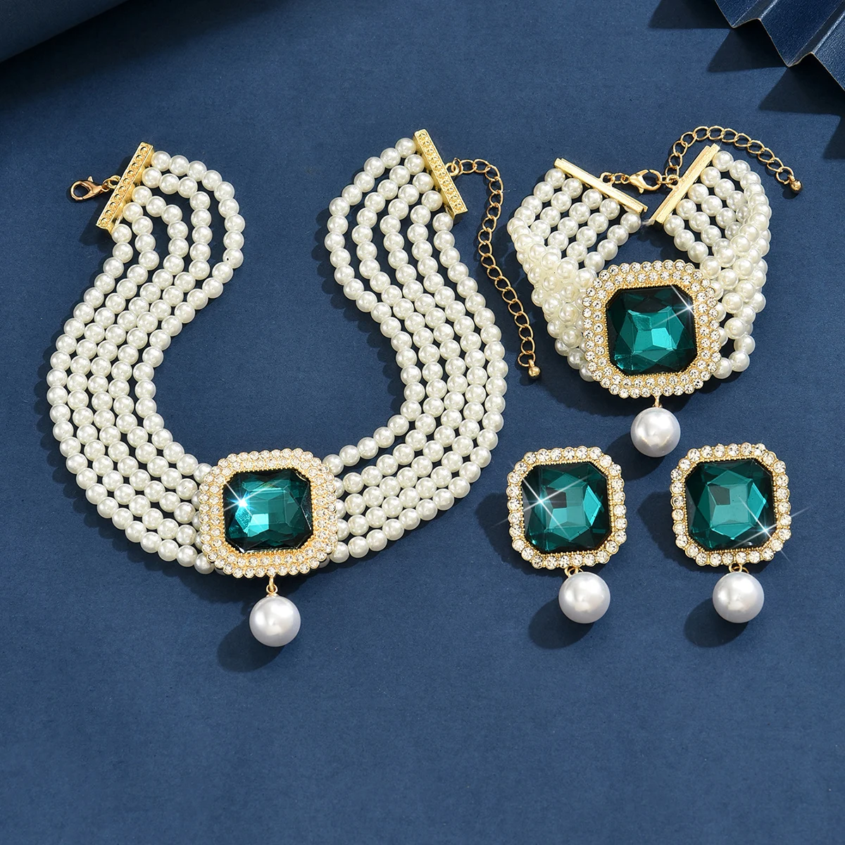 Women\'s Fashion Light Luxury Short Style Imitation Pearl Rhinestone Necklace Earrings Bracelet Jewelry Set Party Festival Gift