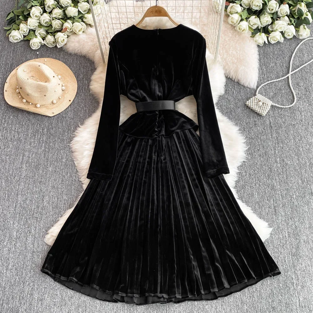 Elegant Long Sleeves Vintage O-neck Fashion Sashes Slim Pleated Dresses French Velvet Evening High Street Autumn Winter Clothing