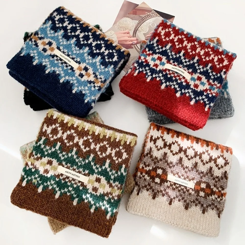 Solid Color Knitted Winter Hat Soft Knitted Cold Resistant Casual Beanies Retro Jacquard Color Contrasting Hip-hop Bonnet