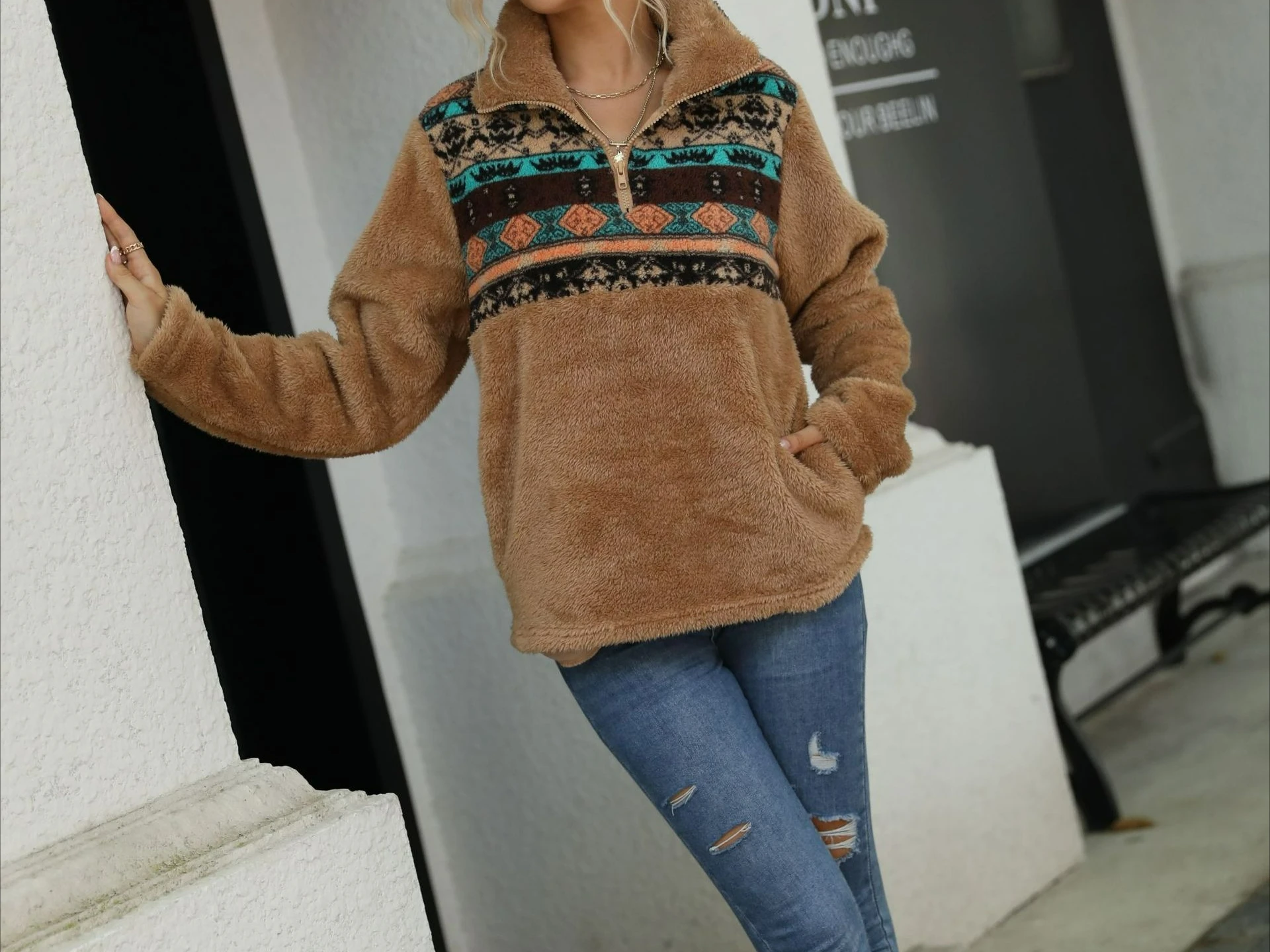 

Women's Autumn and Winter Plush Long Sleeved Loose Pullover Print Stand Up Collar Pocket Half Zip Hoodie for Women