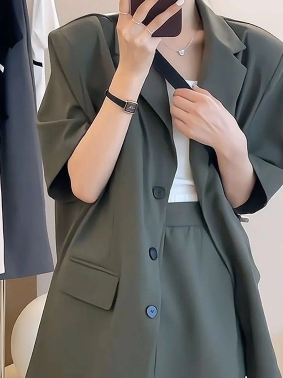 Women's Summer 2025 Short Sleeve Suit Jacket High Waist Shorts Two Piece Set Small Size Fashionable Button Detailing